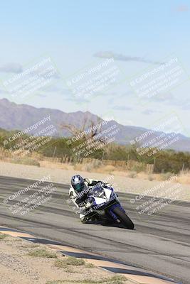 media/Nov-16-2025-Race Pace (Sun) [[8c5fa54630]]/Verified Riders/4-Turn 3 Inside (1050am)/